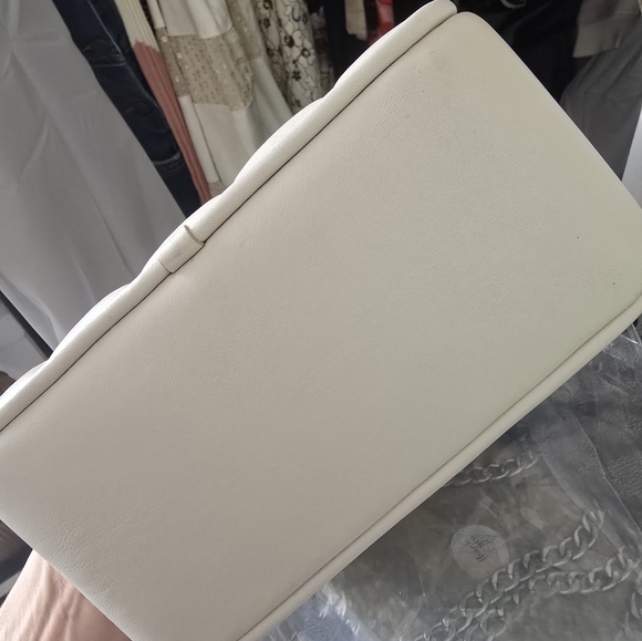 Timeless Coach Willis Limited Edition Handbag - Picture 14 of 16